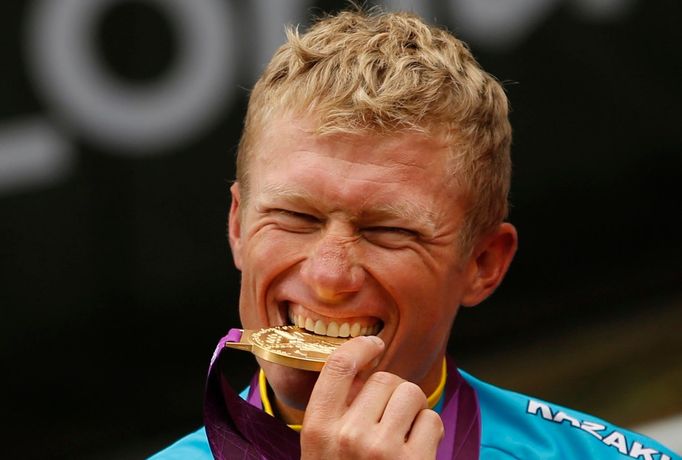 Zlatý olympijský kazašský silniční cyklista Alexandr Vinokurov na OH 2012 v Londýně.