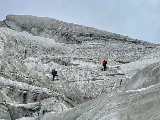 Čeští horolezci při aklimatizaci