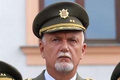 "Buď přijme omezení, nebo ať jde jinam." Obhájce Kremlu z obrany kritizuje i protizápadní generál