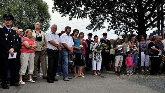 Studénka tři roky poté: Pomník masakru stojí, viníci zatím bez trestu