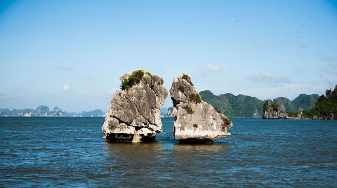 Zátoka Ha Long - souostroví Cat Ba, Vietnam