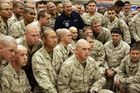 Bush v Kábulu: Bin Ládina chytíme