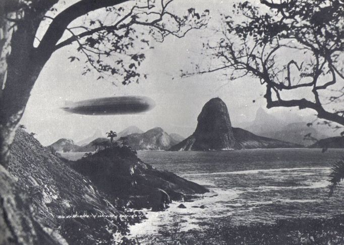 Před 90. lety absolvovala svůj první let německá vzducholoď LZ 127 Graf Zeppelin (18. 9. 1928), která byla následně uvedena do oficiálního provozu 11. října téhož roku.