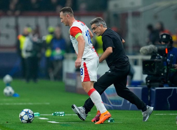 Jan Bořil v zápase LM Atalanta - Slavia Praha
