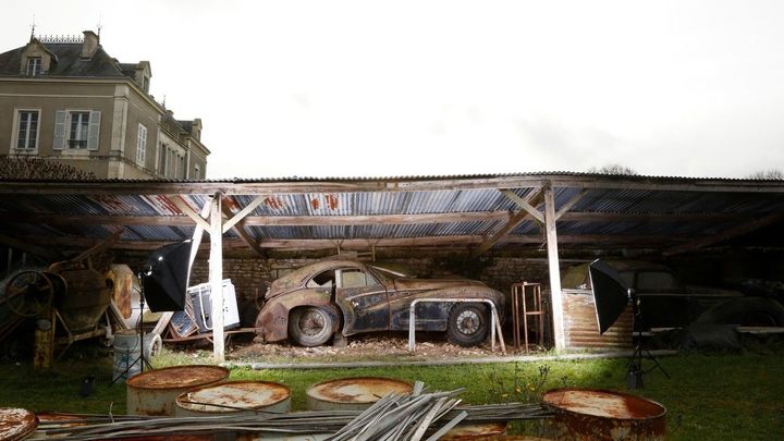 Když si s auty hraje příroda: Smutná pohřebiště superaut i nálezy veteránů ve stodole; Zdroj foto: Profimedia.cz