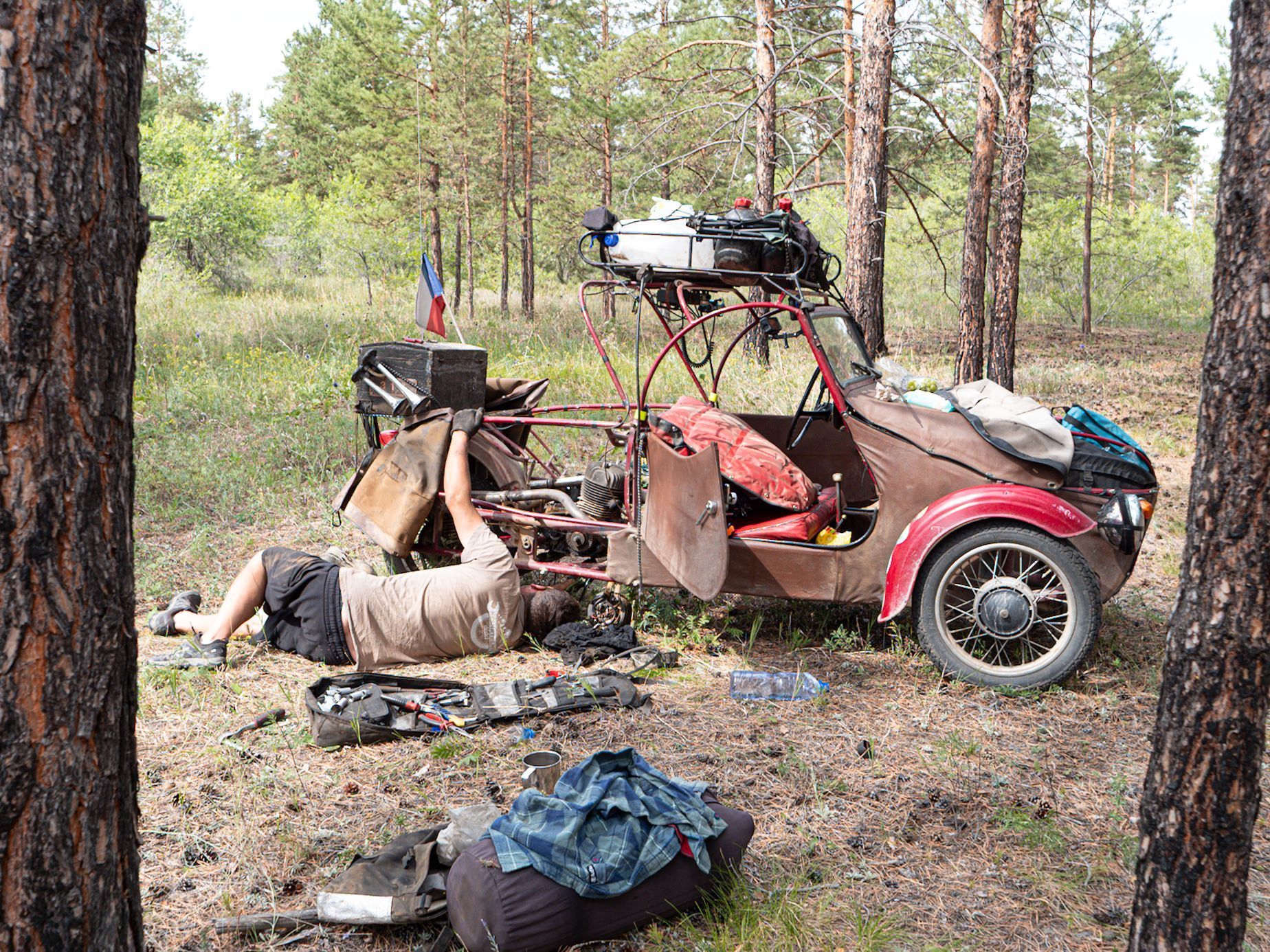 Nesmrtelní dědci Rusko Japonsko výprava expedice
