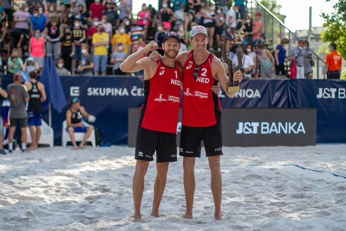 Nizozemci Brouwer a Meeuwsen, vítězové turnaje v plážovém volejbale v Ostravě 2021