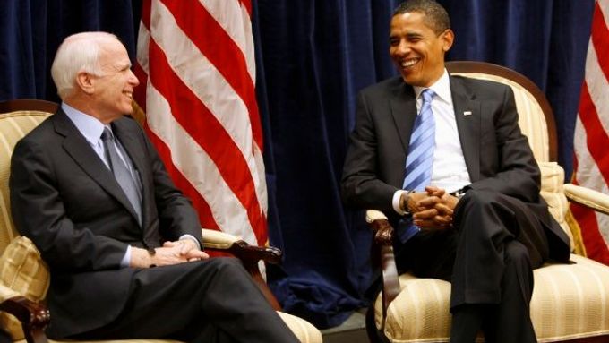McCain a Obama při svém setkání v Chicagu