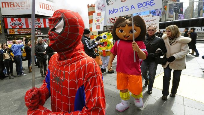 Spider-Man protestuje za svoje práva v New Yorku