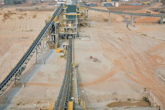 Velký průmyslový zlatý důl v Burkině Faso.