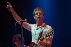 Někdejší skladatel Oasis Noel Gallagher přiveze do pražské Lucerny svou kapelu High Flying Birds