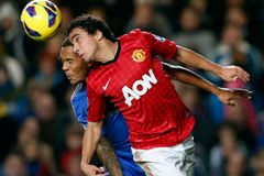 Chelsea stáhla s United dvoubodovou ztrátu, přesto prohrála