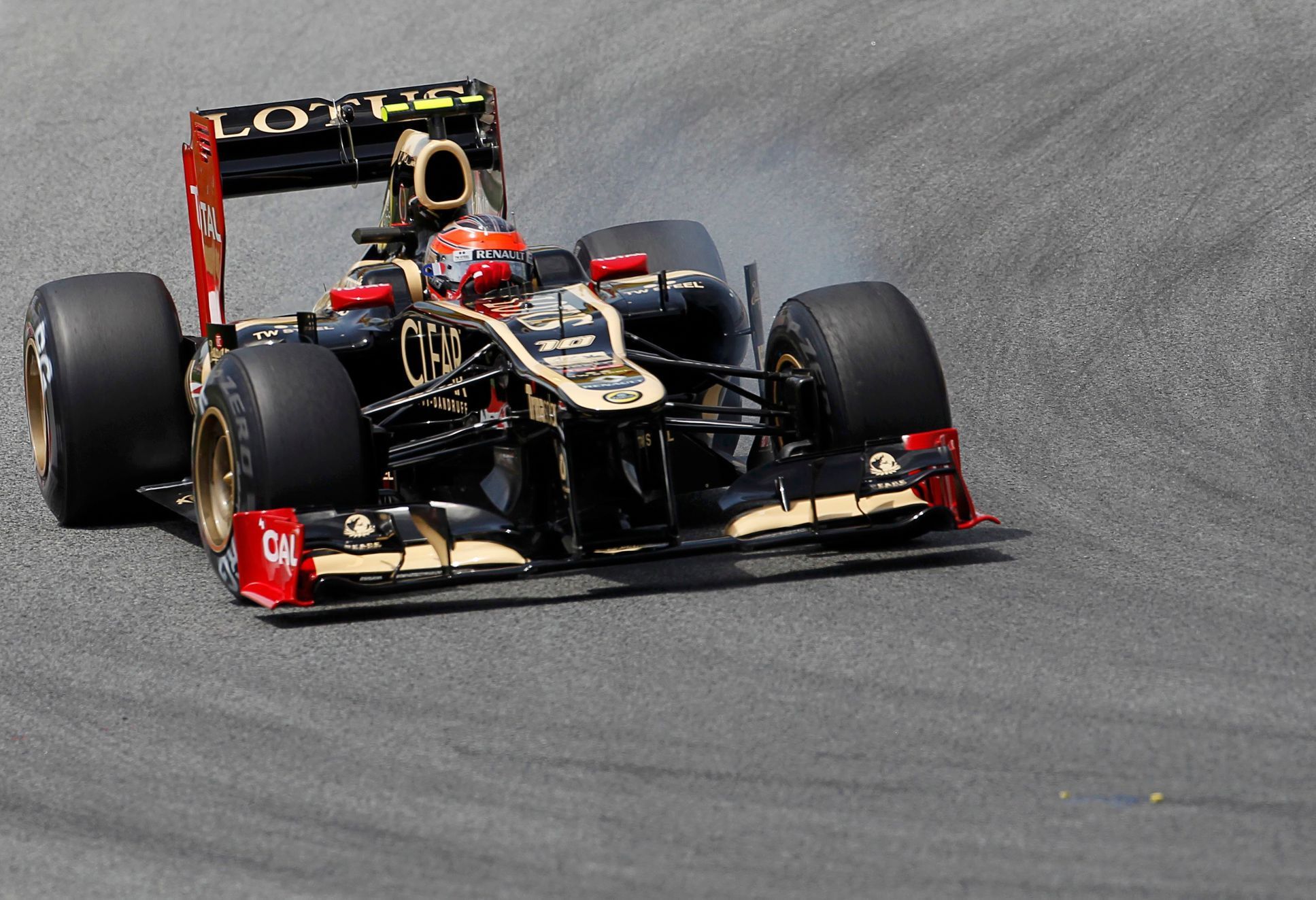 Romain Grosjean při kvalifikaci F1 ve Španělsku