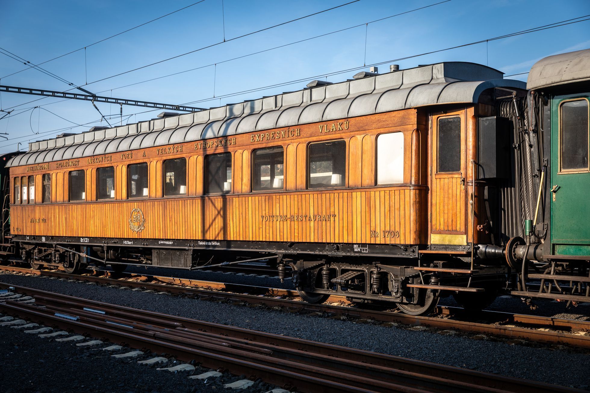 Vlak nazvaný Konečně doma, kterým si Československá obec legionářská připomněla 105. výročí návratu legionářů z Ruska (7. 11. 2025)
