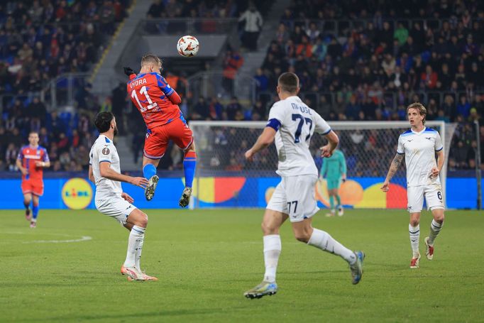 Matěj Vydra v zápase EL Viktora Plzeň - Lazio