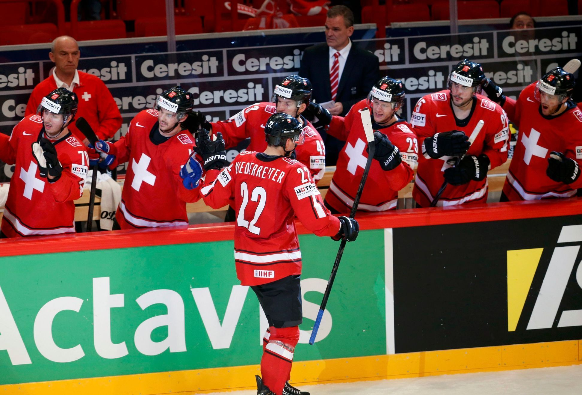 MS v hokeji 2013, Kanada - Švýcarsko: Švýcaři slaví gól na 2:2