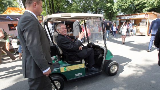 Fotoblog: Země živitelka. Dary země přilákaly prezidenty