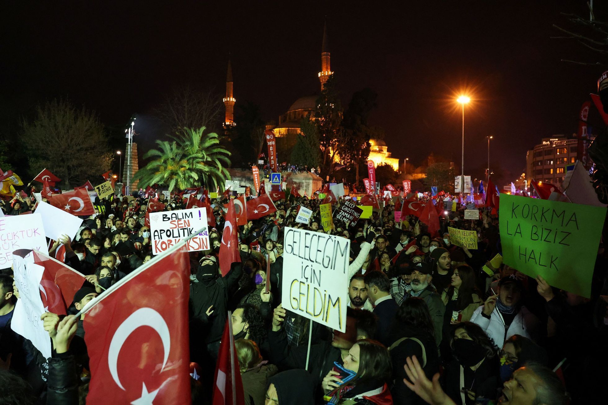 Turecko - protesty - zatčení starosty Istanbulu