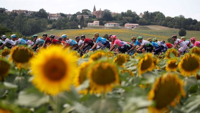 Kolona Tour de France může být letos pořádným nebezpečím