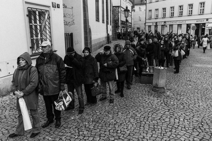 Praha ve dnech, kdy se loučila s prvním prezidentem České republiky Václavem Havlem. Snímky vznikly mezi 18. a 21. prosincem 2011.