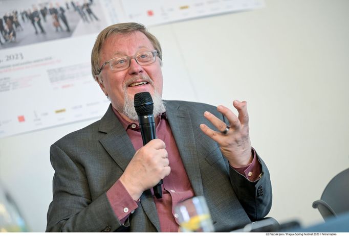 Skladatel Georg Friedrich Haas.