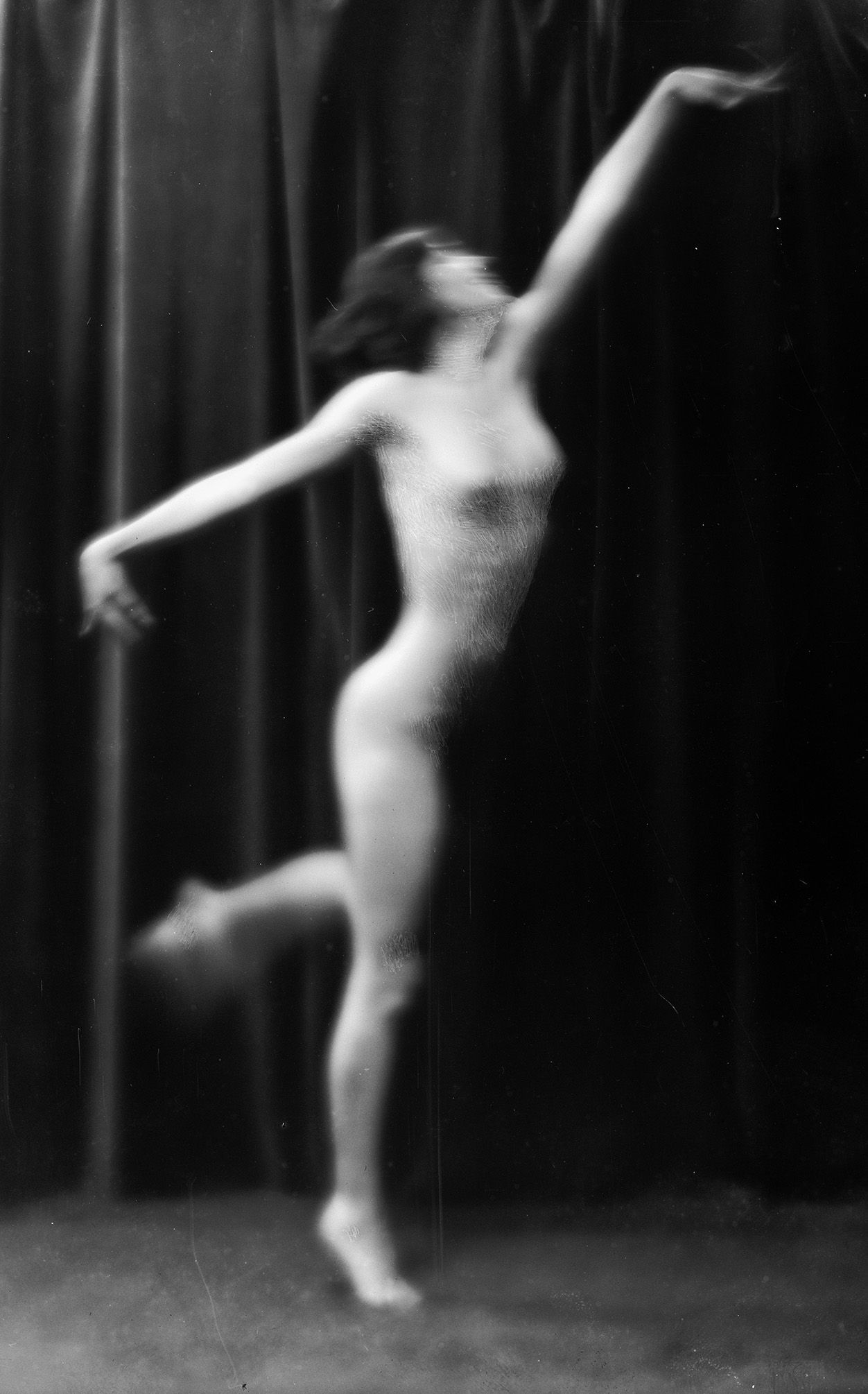 Arnold Genthe: fotografie aktů a tance