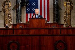 Biden nechce stupňovat napětí s Ruskem. Senát také vyzval k přijetí reformy policie