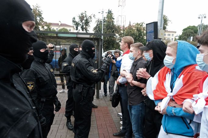 Studentské protesty v Minsku proti Alexandru Lukašenkovi.