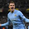 Edin Džeko z Manchesteru City slaví vstřelený gól