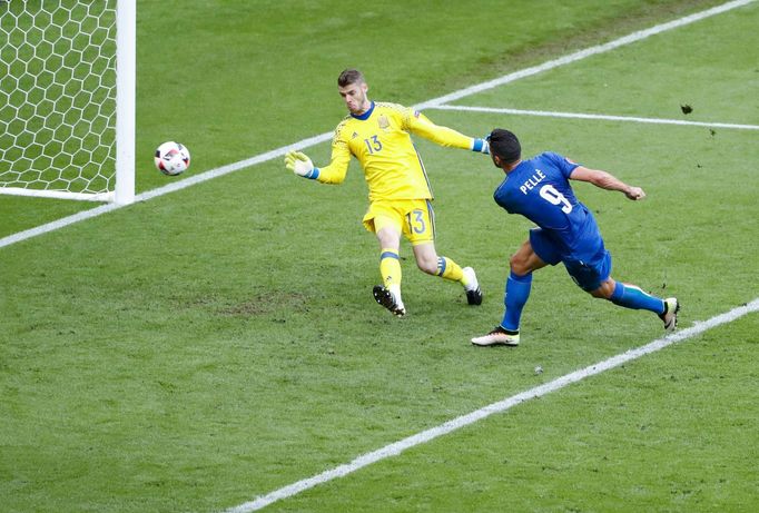 Euro 2016, Itálie-Španělsko: Graziano Pellé dává gól na 2:0