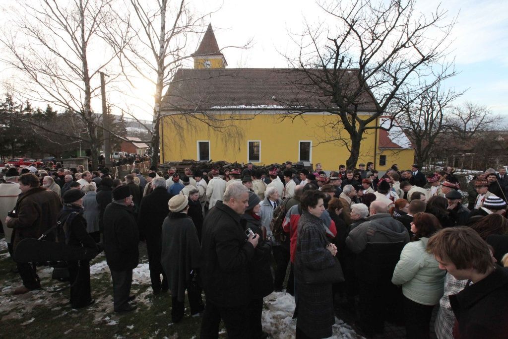 Poslední rozloučení s Lubošem Holým