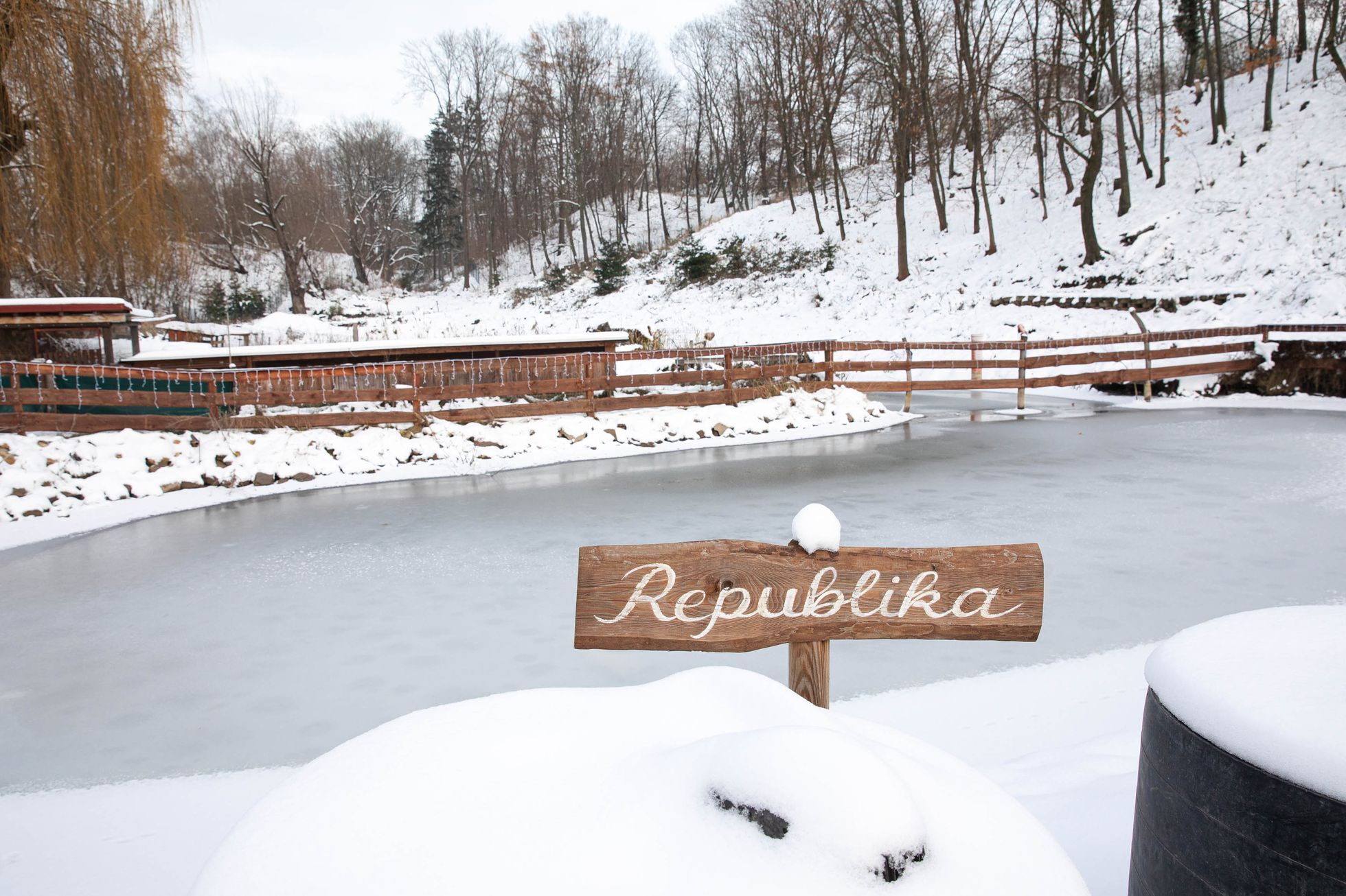 Kalendova Chabrybárna, rybárna a bistro v Dolních Chabrech