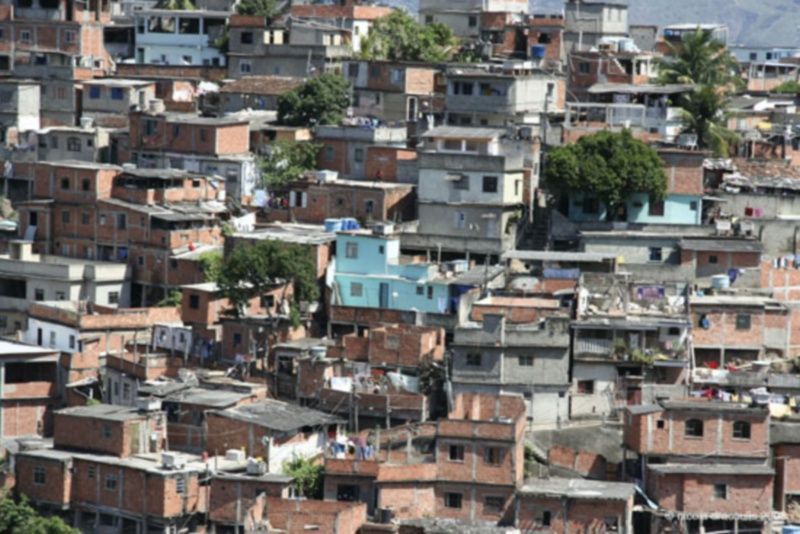 Favela Alemao v Riu