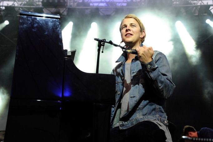 Tom Odell.