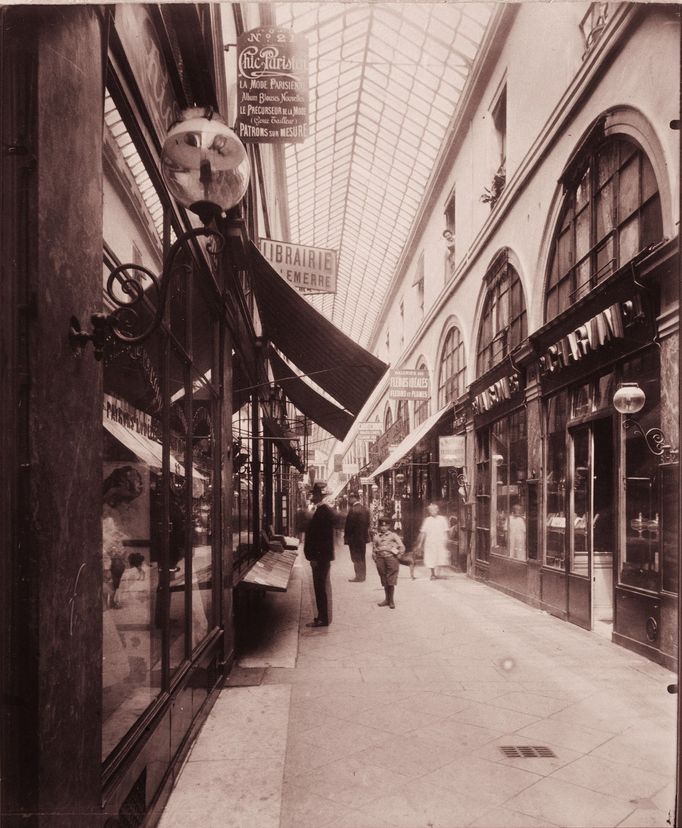 Eugene Atget: Dávná Paříž, historické fotografie