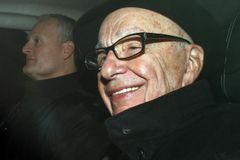 Murdoch vrací úder, dá na trh nový bulvární nedělník