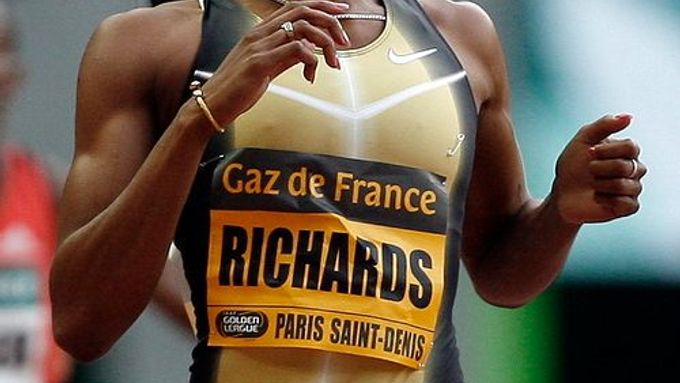 Americká atletka Sanya Richardsová vyhrála i druhý podnik Zlaté ligy v Paříží v běhu na 400 metrů.