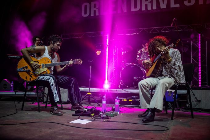 Snímek z vystoupení kapely Expresso Transatlântico.