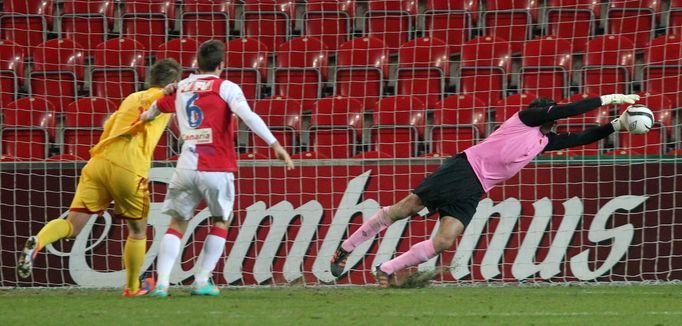 Fotbal, Gambrinus liga, Slavia - Dukla: Kamil Čontofalský