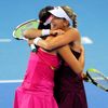 Andrea Hlaváčková a Šuaj Pcheng na turnaji v Pekingu