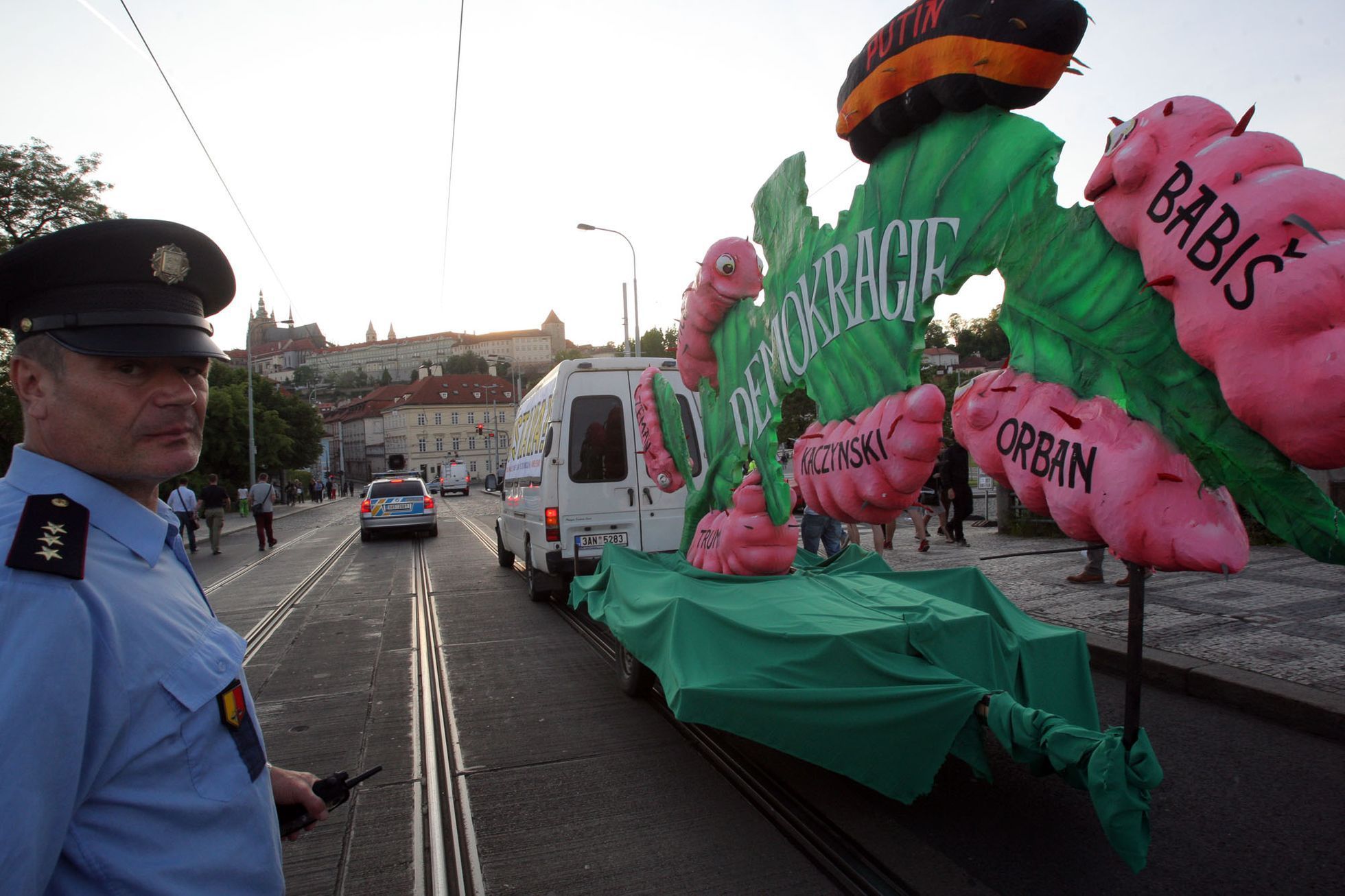 Druhá demonstrace na Václaváku proti Babišovi a Zemanovi