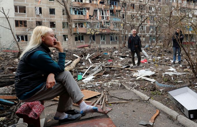 Záběr z přístavního města Mariupol na Ukrajině, které čelí obklíčení a ničivému bombardování ruských invazních sil. 18. 4. 2022