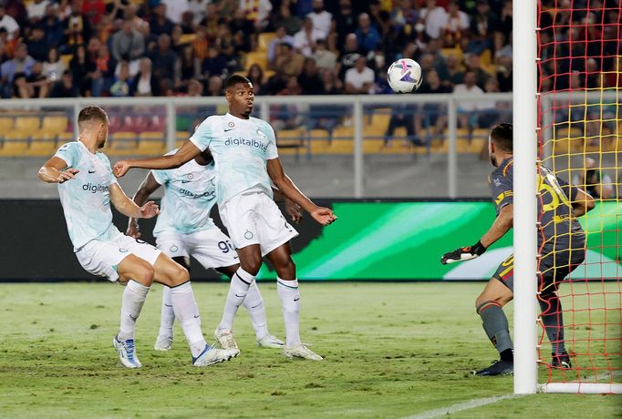 Soccer Football - Serie A - Lecce v Inter Milan - Stadio Via del mare, Leece, Italy - August 13, 2022  Inter Milan's Denzel Dumfries scores their second goal REUTERS/Ciro