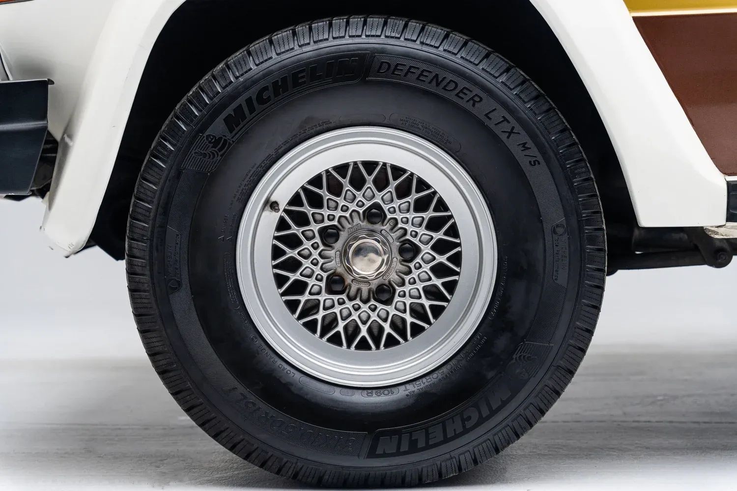 Mercedes-Benz 300GD by AMG Gallery