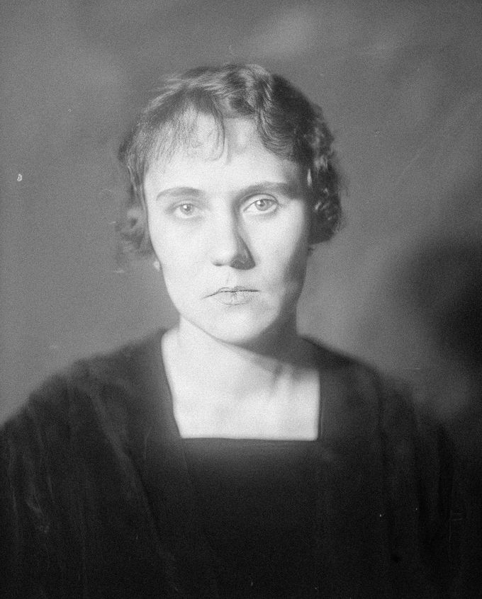 Anděla Kozáková Jírová (1897-1986) - jedna z prvních právniček v Evropě.