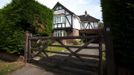 The home of Saad al-Hilli is seen in Claygate, south of London September 6, 2012. French police have found a girl aged about 4 alive in a car with the dead bodies of three adult relatives following a gruesome shooting attack on a family of British holidaymakers on a remote road in the French Alps. The English-speaking girl was discovered around midnight on Wednesday, huddled between the front and back seats of the British-registered BMW, under the legs of two dead women thought to be her mother and grandmother, a public prosecutor said. REUTERS/Neil Hall (BRITAIN - Tags: CRIME LAW) Published: Zář. 6, 2012, 12:16 odp.