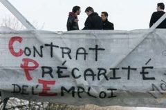 Protesty pokračují, studenti se bouří