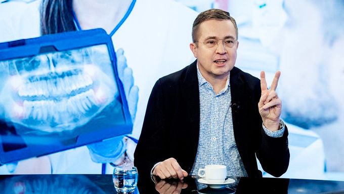 Podle šéfa stomatologů Romana Šmuclera nikde na světě nejsou zavedené pohotovosti, aniž by je měli lékaři povinnost sloužit.