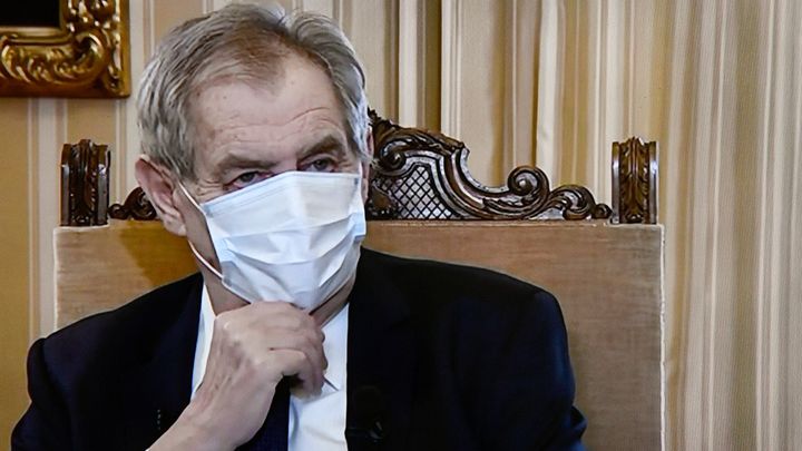 Zeman: Tajné služby příjezd ruského agenta s ricinem nepotvrdily