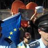 Shromáždění při příjezdu Angely Merkelové do Prahy